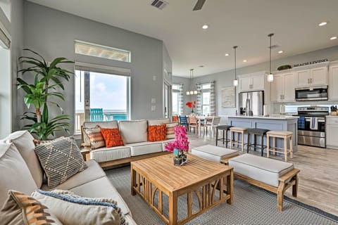 Galveston Vacation Rental | 5BR | 4.5BA | 2 Stories | 2,086 Sq Ft