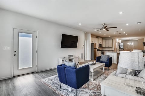 Main Level,Living Area,