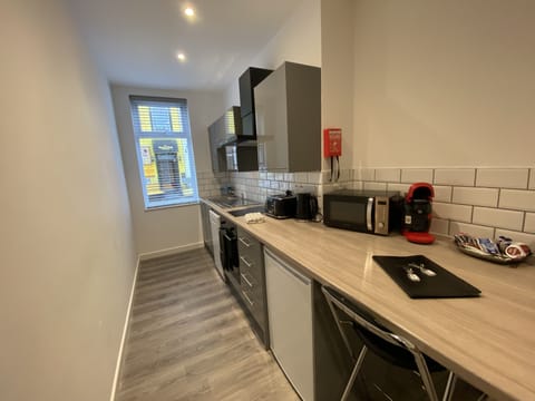 Apt 1 - 1 double bedroom and sofa bed