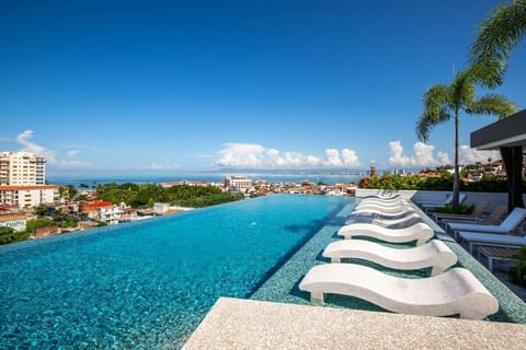Semi Olympic Avida pool