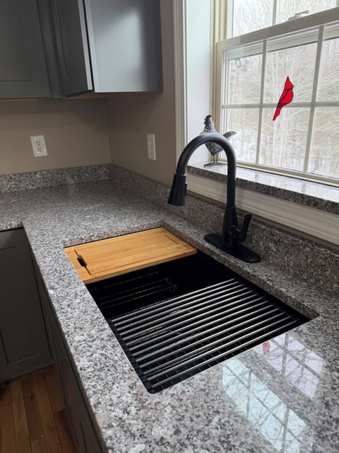 Maine granite countertops