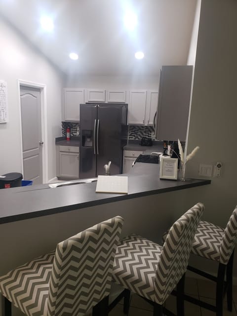 Seating for 3 additional guest