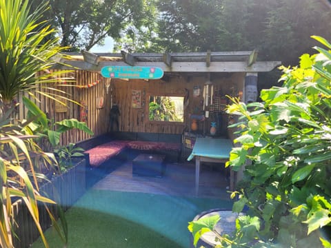 Tiki bar, the ideal spot for some shade on a hot day and enjoying a cool drink
