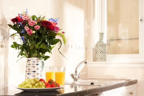 Fresh Escapes - Bayfort Sea Studio - Torquay - Sea Views