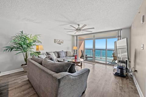 Welcome to Laguna Keyes 1003 located on the oceanfront! Check out the views!