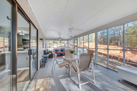 Screen Porch Eating Area