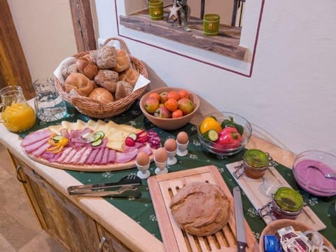 Double room with shower, WC - Guesthouse - Pension Hölzl Apartment in Salzburgerland