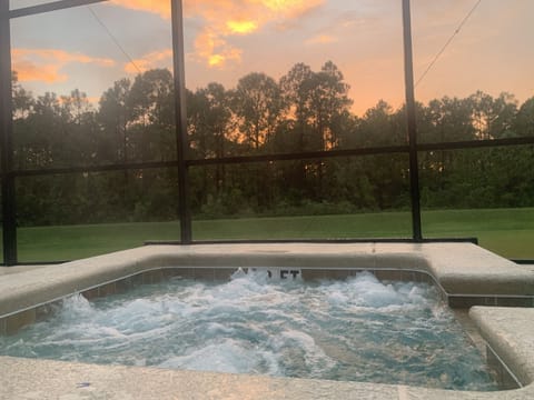 Indoor spa tub