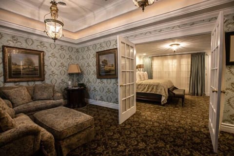 Sitting Room off Master