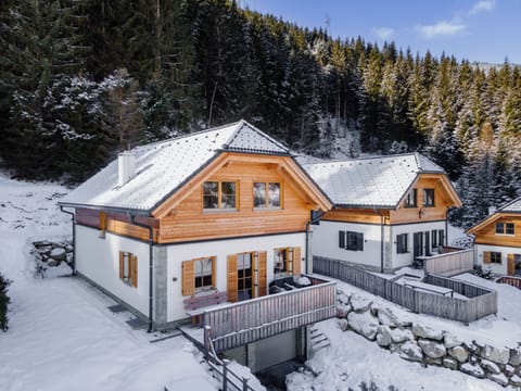 Holiday Home Exterior [winter]