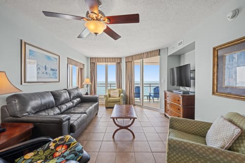 Welcome to Bahama Sands Luxury Villas PH2! Check out the spectacular ocean view!