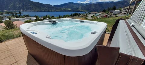 Year-round hot tub!
