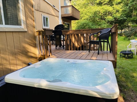 Hot tub
