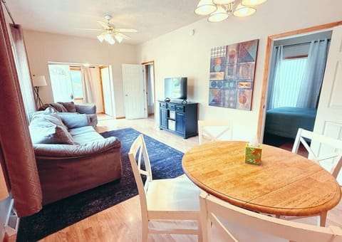 Spacious living room/dining space