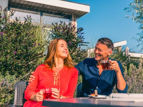 Plant, Sky, Leisure, Tableware, Event, Fun, Recreation