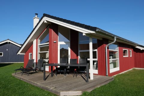 Beach House - Skandinavisch Wohnen im Ferienhaus House in Großenbrode