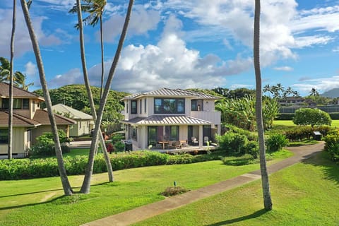 TWO OUTDOOR LANAI AREAS WITH OCEAN VIEWS