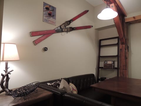 Comfy booth dining area great for games, Internet browsing, or relaxing.