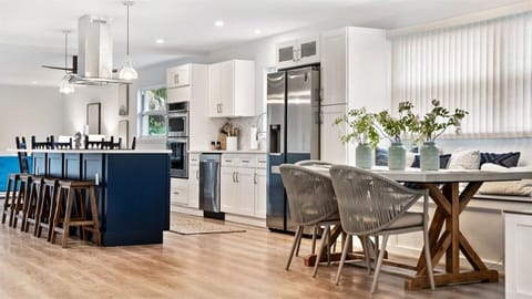 Kitchen dinette area perfect for those family breakfasts