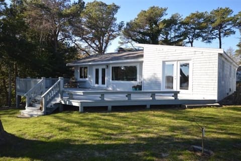 Freshly painted deck, new grass and plantings, more photos to come