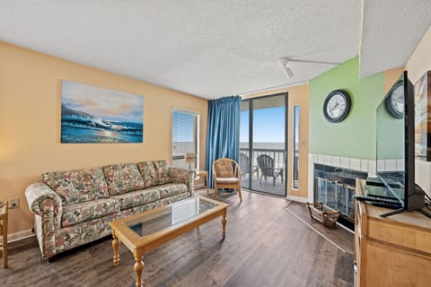 Waterpointe I 501 offers spectacular oceanfront views from the living room.