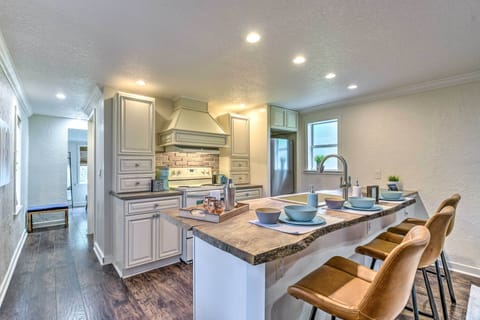 Kitchen | Fully Equipped | Stainless Steel Appliances
