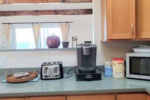 Beachfront Oceanfront Kitchen - Coffee or tea?