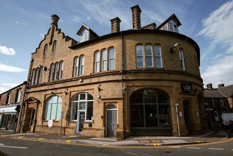 Modern Spacious Flat in Penistone 