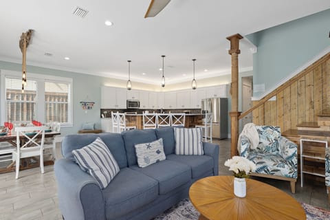 1st Floor Living Area