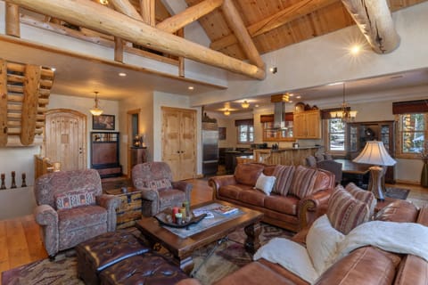 Open concept main floor living