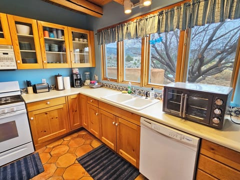 Full range and oven plus large toaster oven