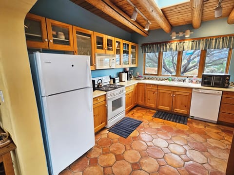 Spacious fully equipped kitchen