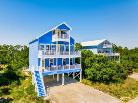 4 story oversize beach hut