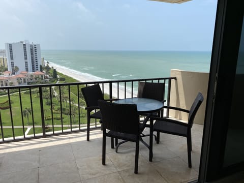 Balcony table and chairs