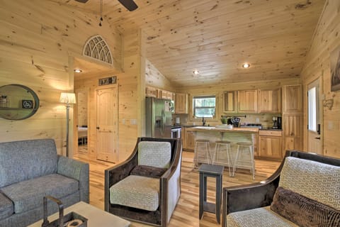 Living Room | Central A/C & Heat | Cable TV | Board Games