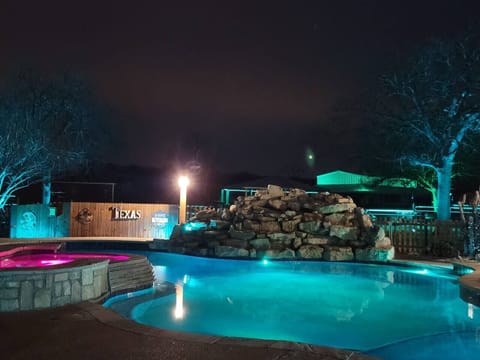 Pool, Hot Tub, & Event Lighting
