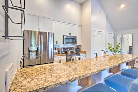 Kitchen | Fully Equipped