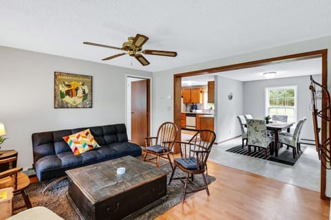 Flooring, Chair, Furniture, Living Room, Room