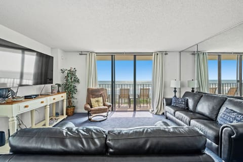 Welcome to Spinnaker 301 located on the oceanfront in North Myrtle Beach.