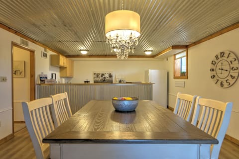 Gorgeous Shabby Chic meets Farm dining area.