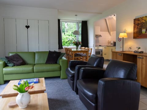 Table, Furniture, Couch, Picture Frame, Building, Green, Houseplant, Interior Design, Plant, Architecture