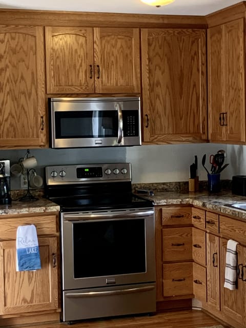 Kitchen with new appliances. 