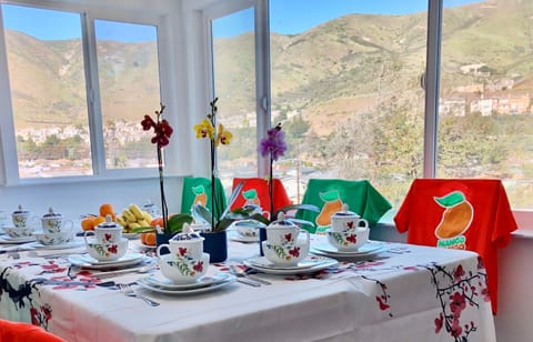 Dining Essentials - for flexcation family and remote workers (Feb 25 2022)