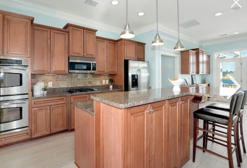 Kitchen Island seats 2