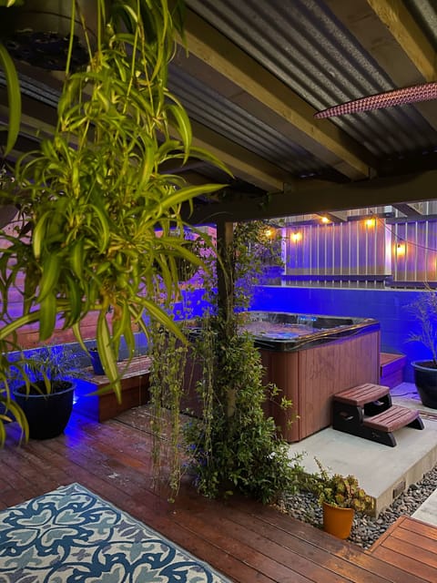 Indoor spa tub