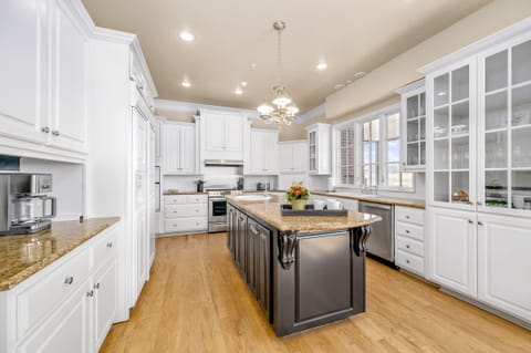 Kitchen fully equipped and ready for gourmet meals