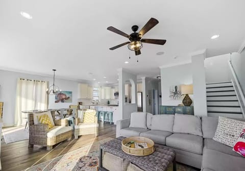 Main level living, dining and kitchen