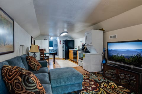 Smart TV with Free WIFI