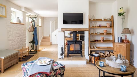 Living room, Apple Store Cottage, Charlbury