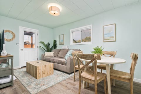 Welcome to the Coral Cottage Unit 2. We hope we get to host you at this Rockaway Beach rental. Please reach out with any questions.
